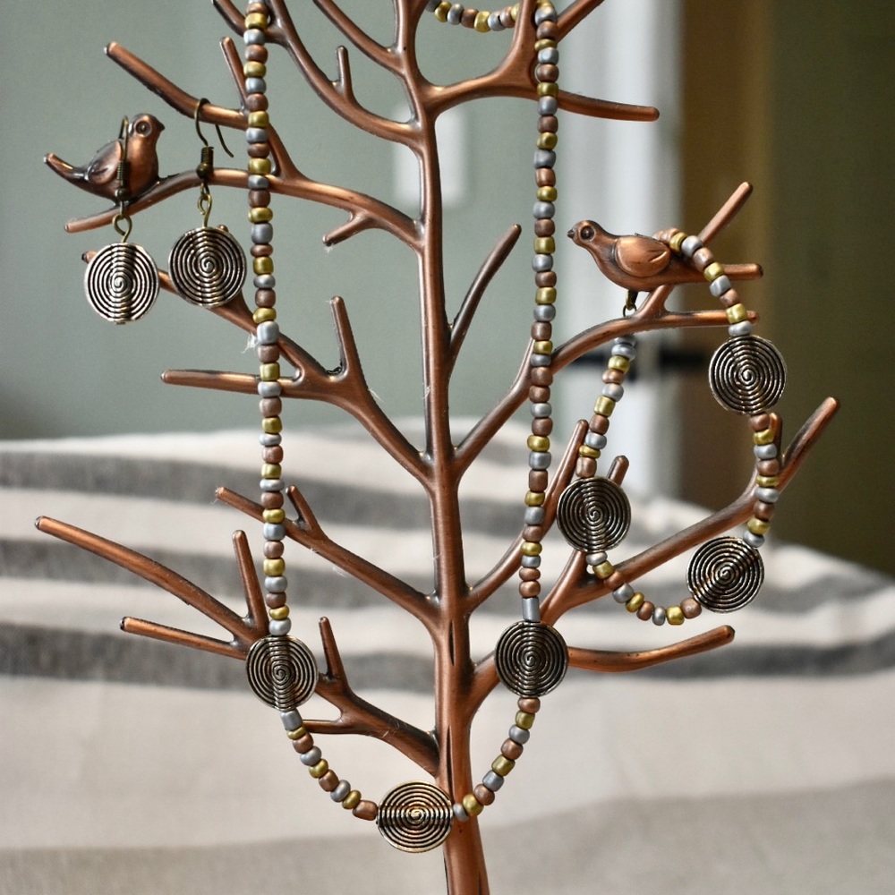 Handmade necklace/bracelet/earring set.